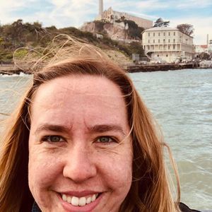 Meet your Posher, Cassandra